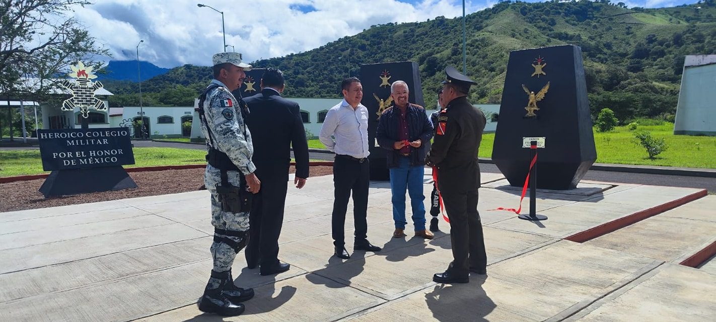 1697118019 362 El dia de hoy el Presidente Municipal Lic Obed Santos