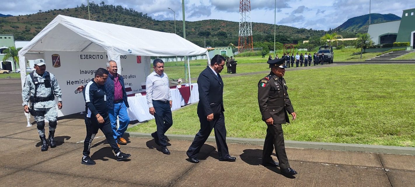 1697118031 763 El dia de hoy el Presidente Municipal Lic Obed Santos