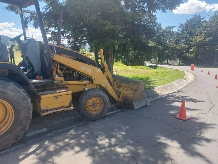 1697138367 A unos minutos de iniciar la Construccion de Banquetas y jpg