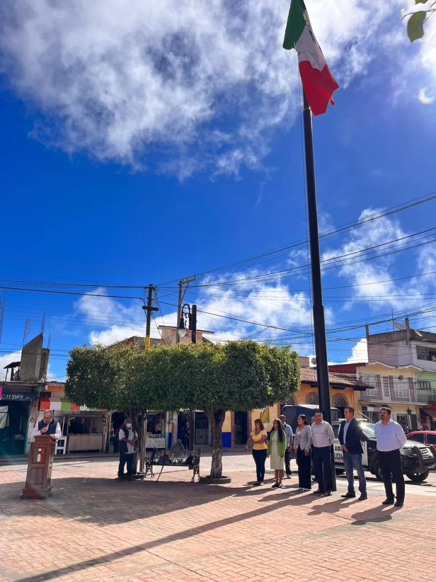 1697139834 258 Hoy el Presidente Municipal Lic Obed Santos Rojo acompanado de