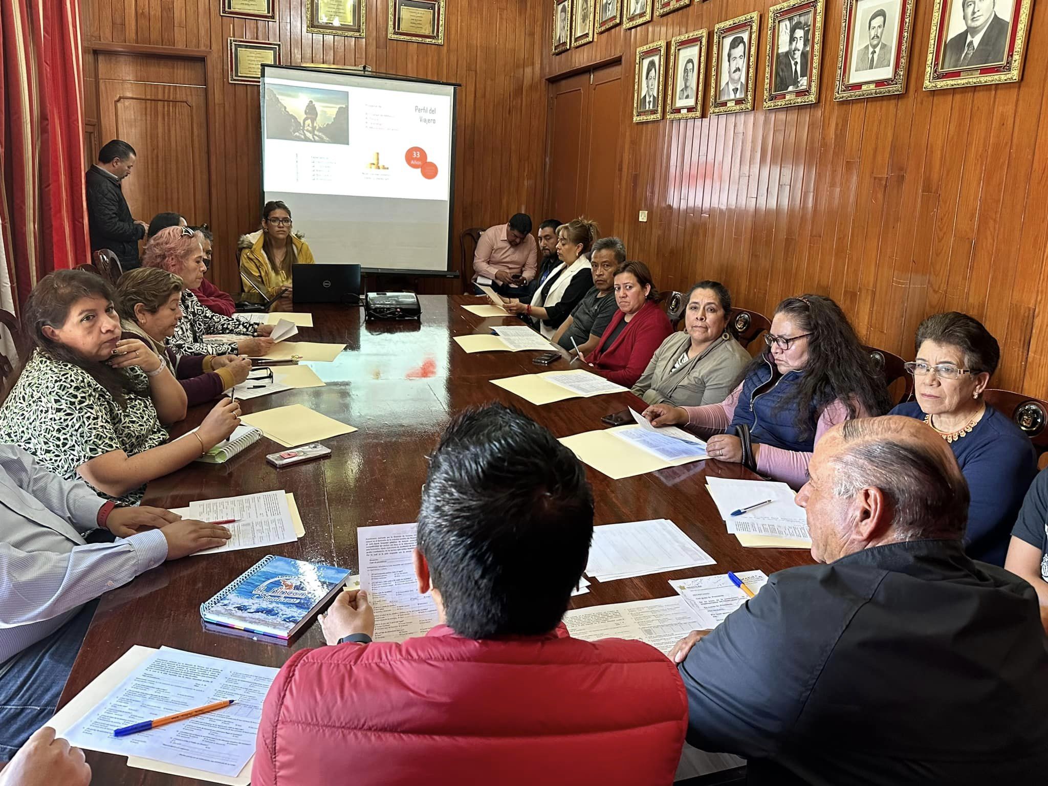 1697145572 881 El Presidente Municipal Jesus Cedillo Gonzalez encabezo la Sesion del