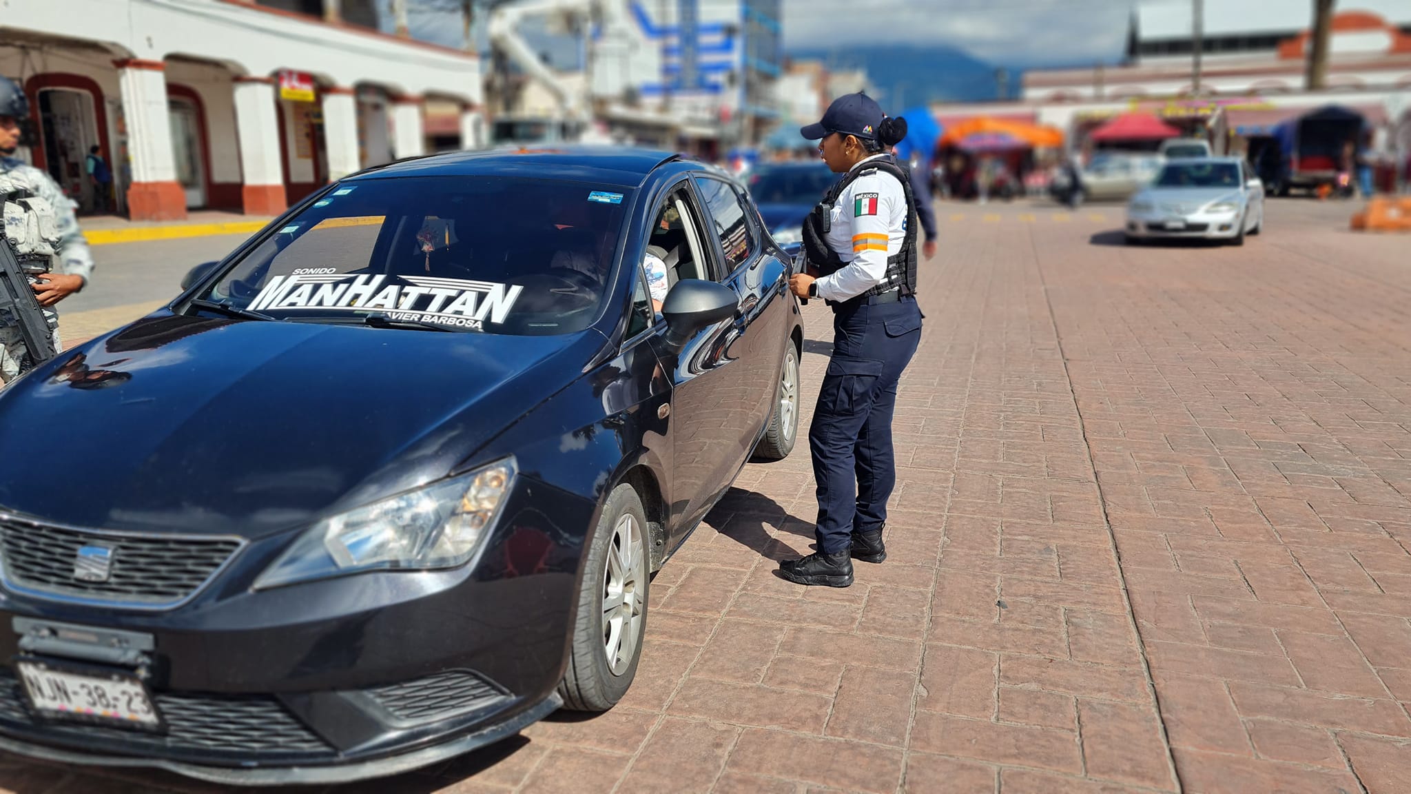 1697150785 429 Operativo coordinado contra vehiculos con vidrios polarizados