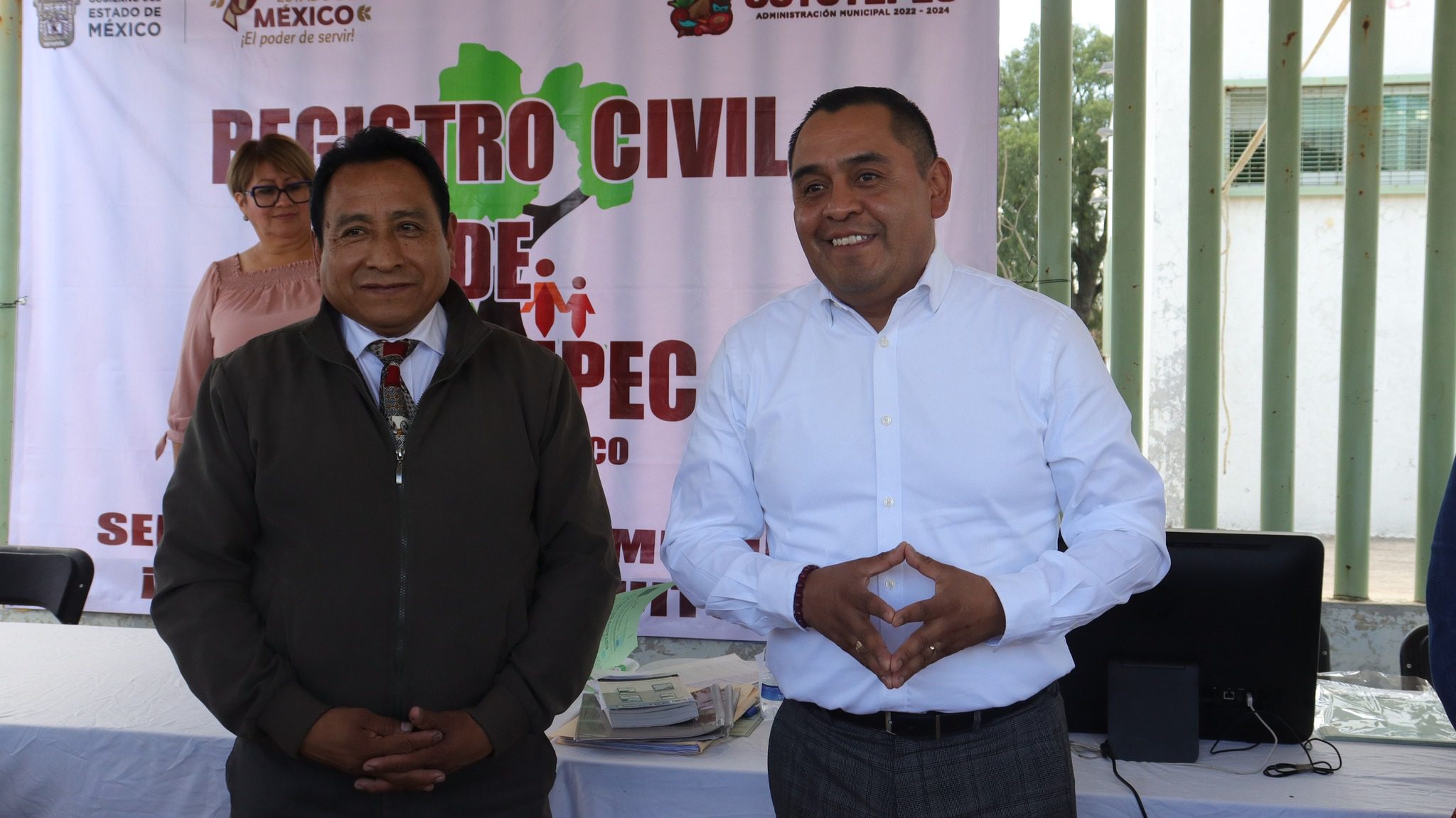 1697204078 875 REGISTRO CIVIL Nuestro Presidente Municipal Andres Montoya junto a