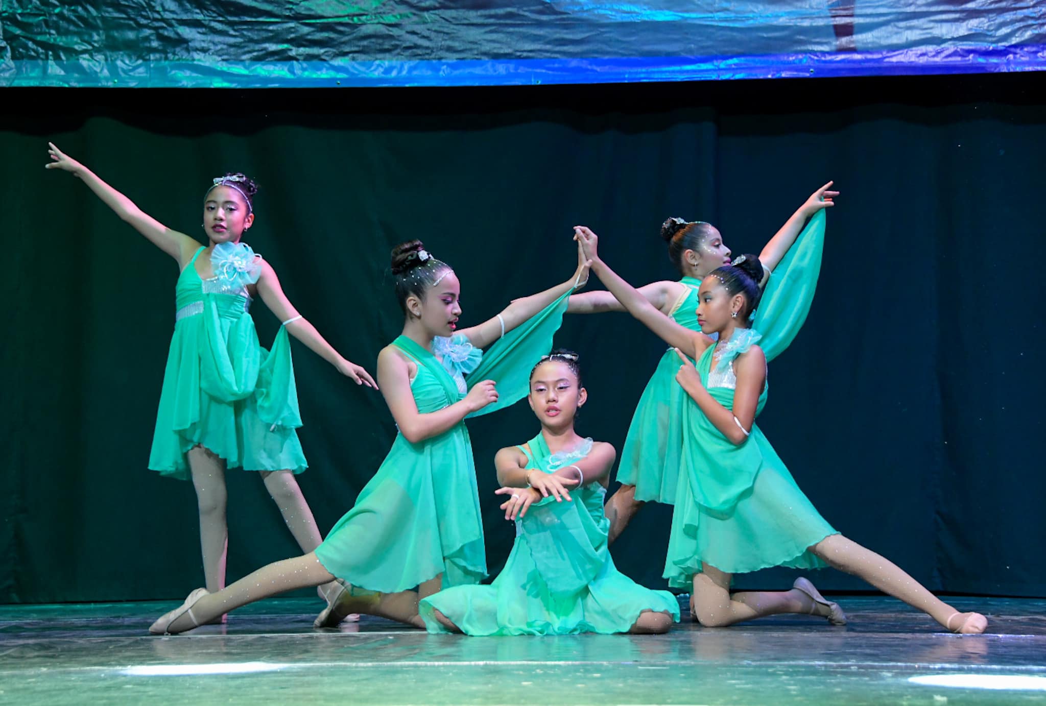 1697204518 942 ¡Asi fue la extraordinaria exhibicion del Grupo de Danza Folclorica