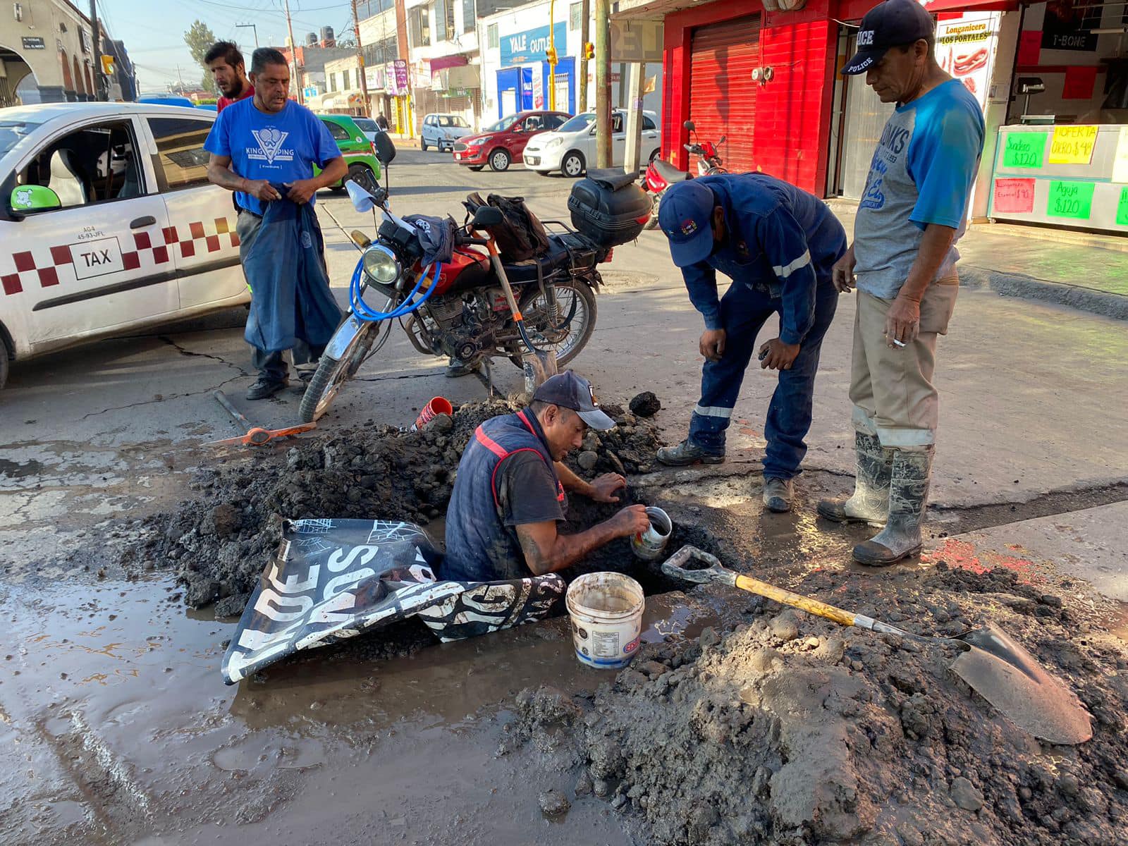 1697218557 Como parte de los trabajos de la Direccion de Agua