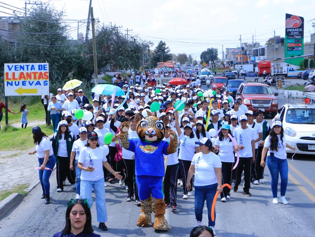 1697286579 155 Con placa desfile viaje al espacio reconocimientos y la presencia