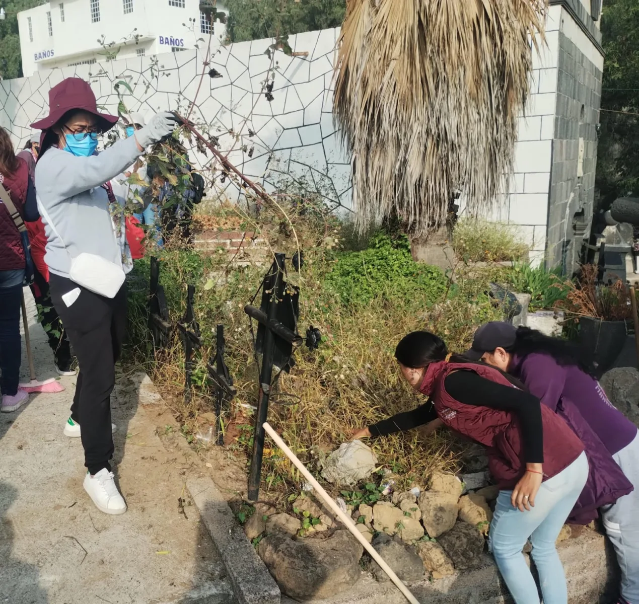 1697312185 410 GOBIERNO MUNICIPAL DE CHIMALHUACAN REALIZA JORNADA DE LIMPIEZA EN PANTEON