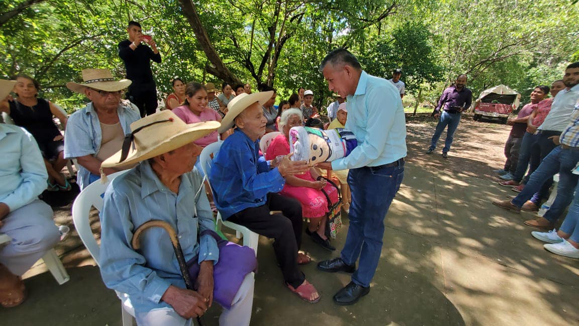 1697314614 Seguimos entregando apoyos a nuestras familias