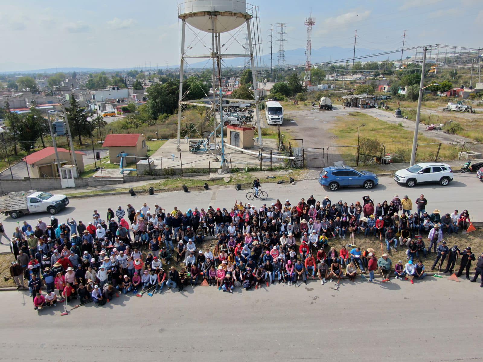 1697319360 CUENTA CONMIGO El dia de hoy servidores publicos de