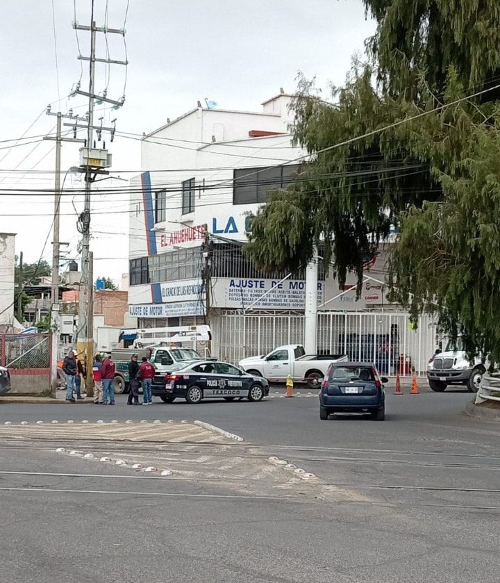 1697387667 40 AVISO A LA CIUDADANIA Cierre intermitente de calle Palmas por