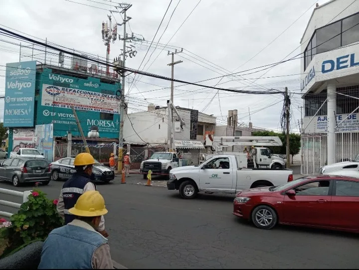 1697387677 AVISO A LA CIUDADANIA Cierre intermitente de calle Palmas por jpg