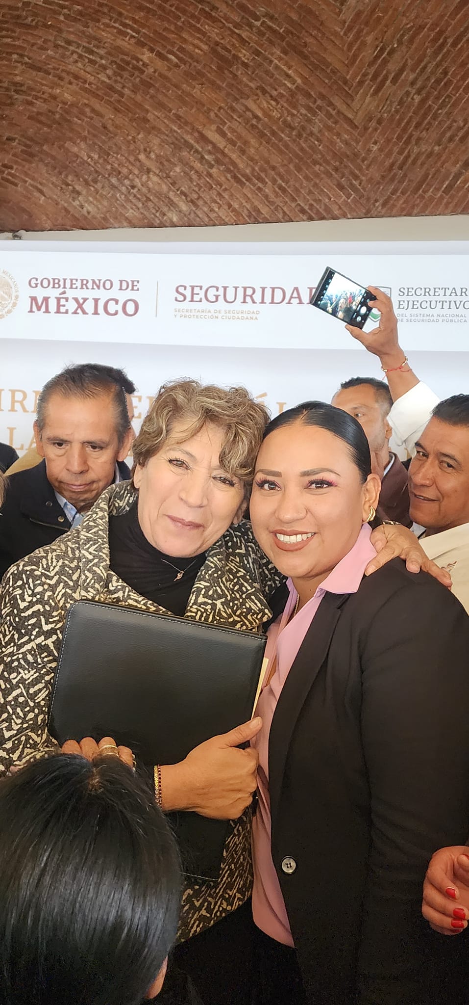 1697488271 946 El dia de hoy la presidenta municipal NoraAngelicaFuentesAguilar acudio al