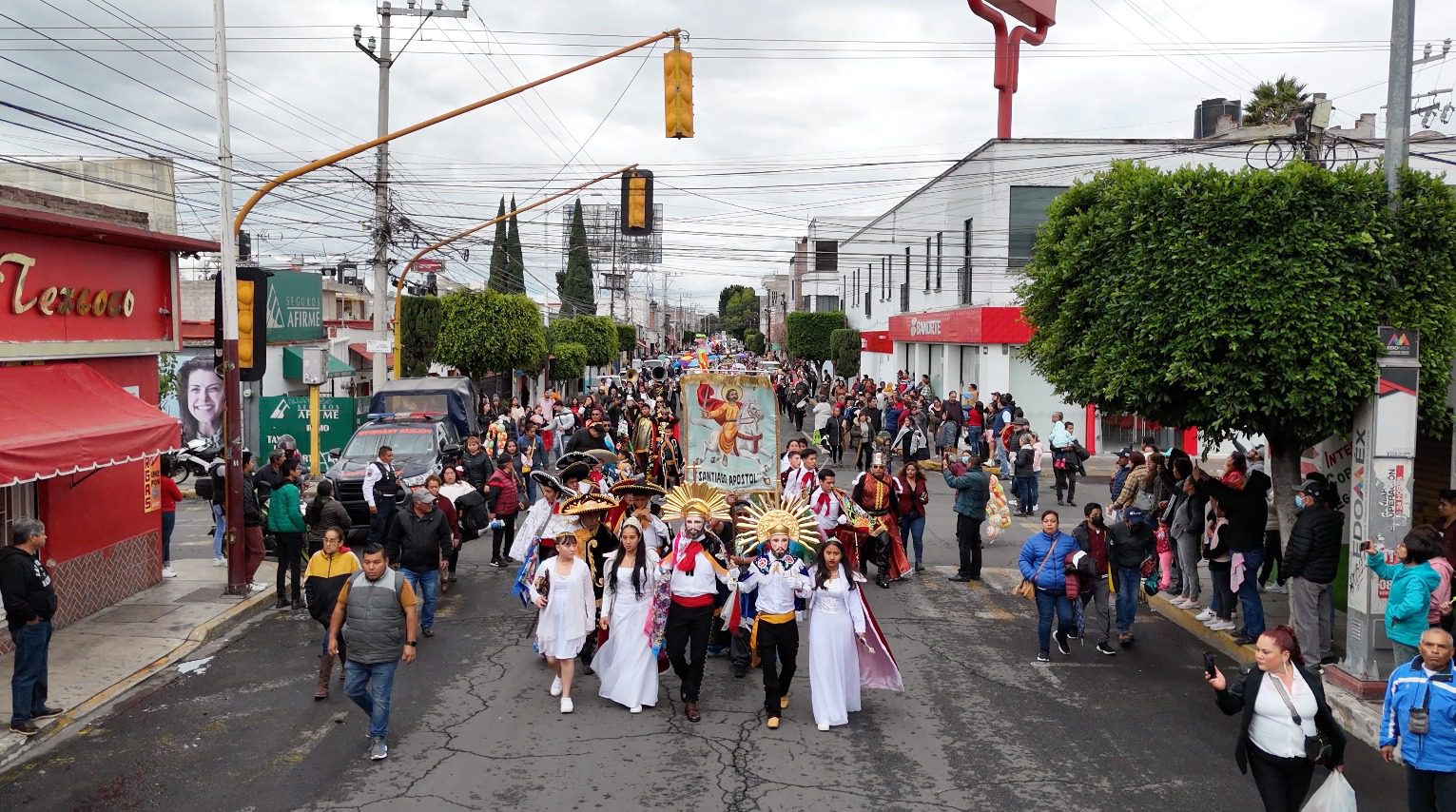 1697495901 782 Imagenes del Desfile de cuadrillas y el espectaculo de pirotecnia