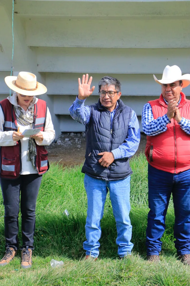 1697544155 954 Triple obra en La Penas modulo sanitario en el lienzo