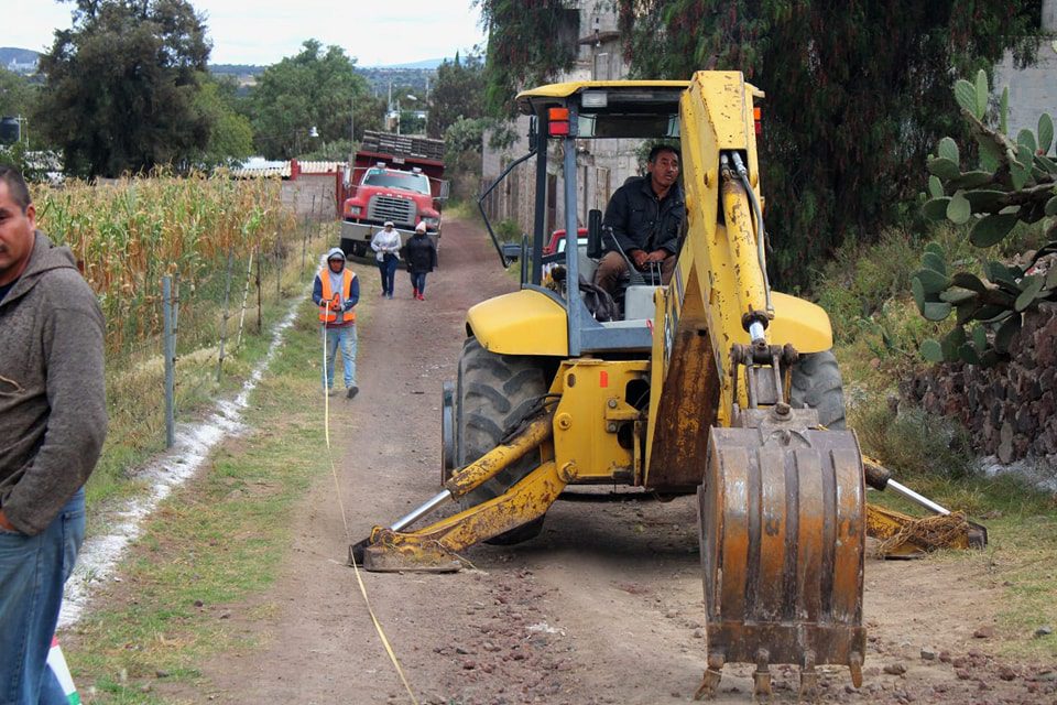 1697546796 567 Nuestro Presidente Municipal en compania de algunos miembros del H