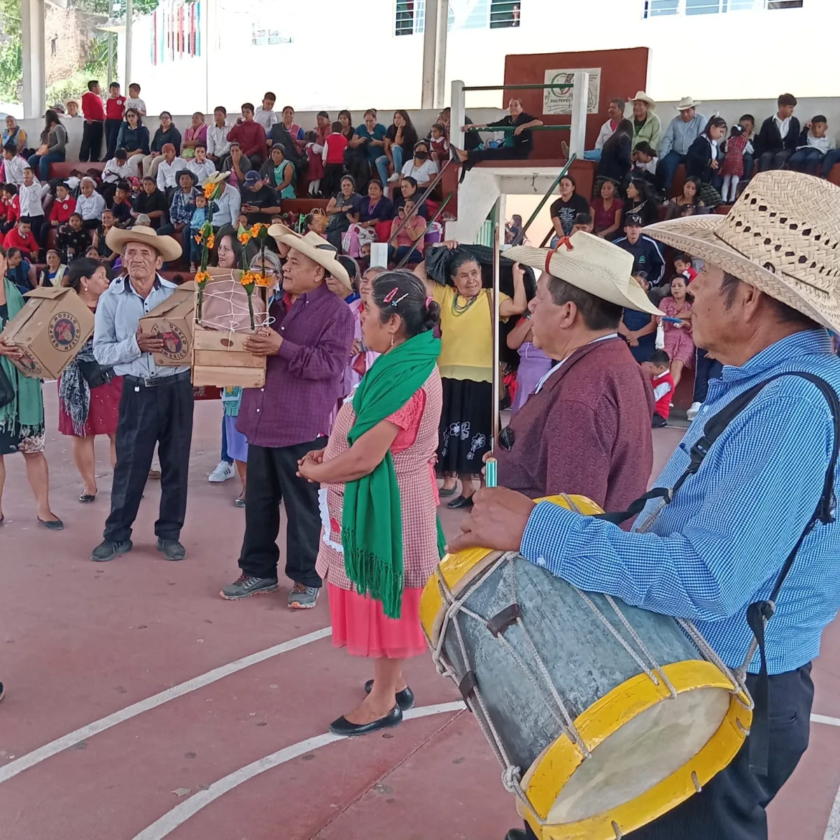 1697563664 704 ¡Celebramos con orgullo nuestra Herencia Indigena En un hermoso dia