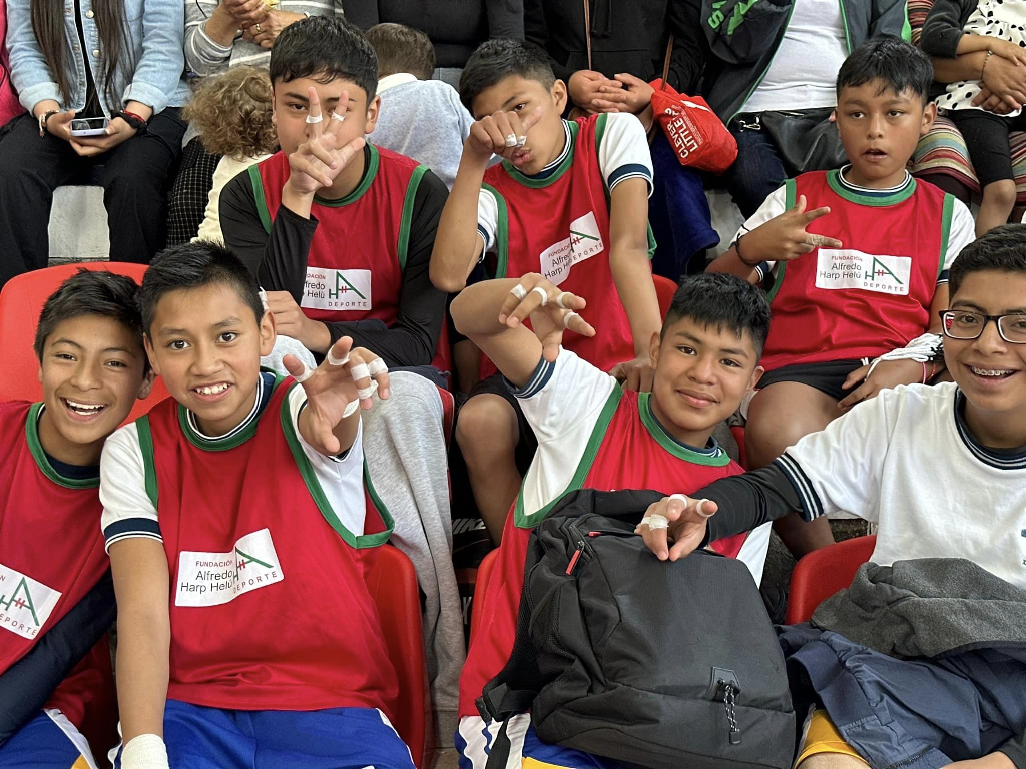 1697571424 370 Inauguracion de La Cancha Municipal de Basquetbol de Xalatlaco