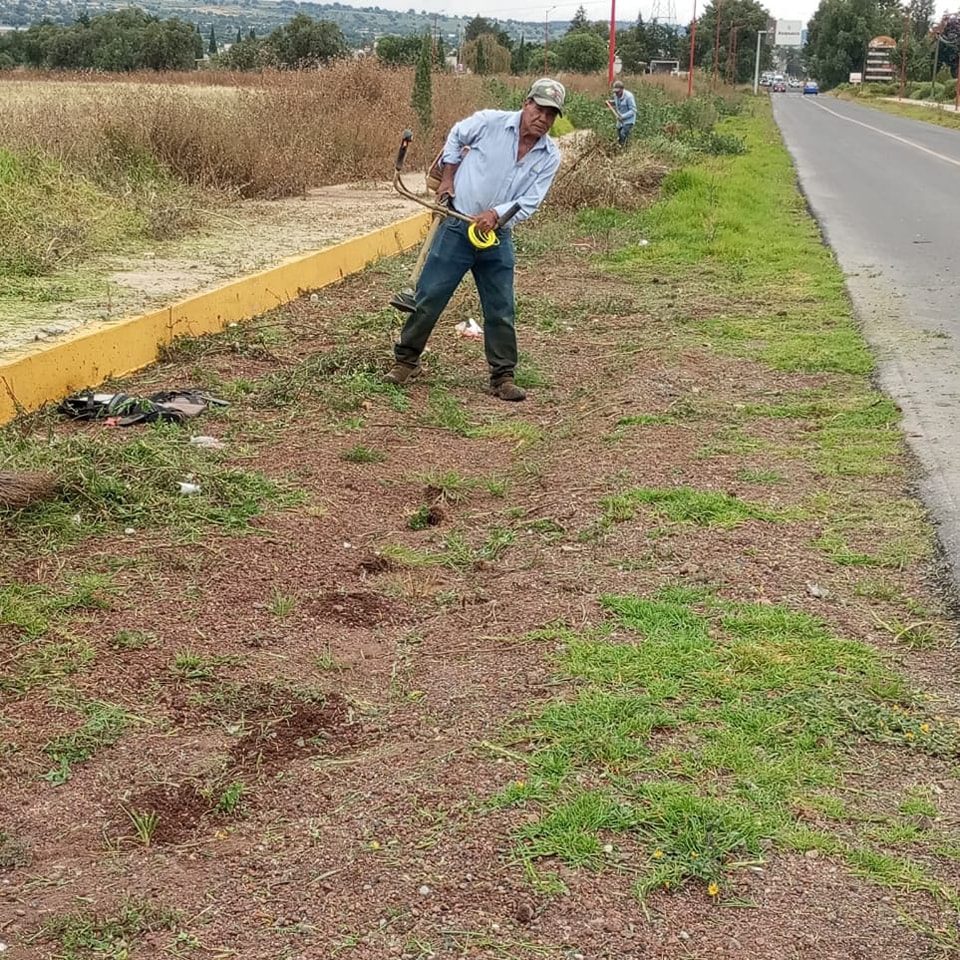 1697647832 328 Por instrucciones del Presidente Municipal Hilarion Coronel Lemus personal de