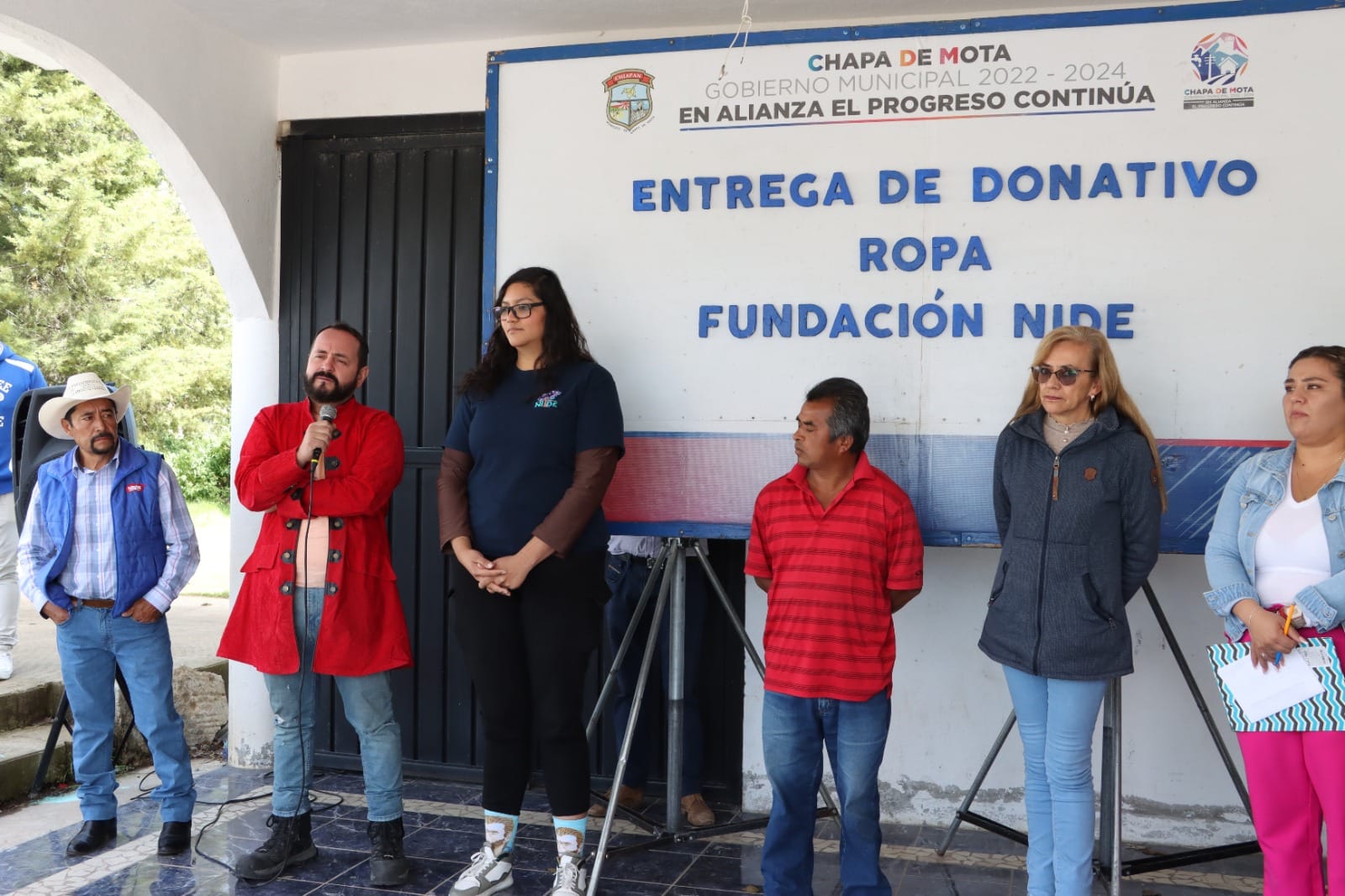 1697663665 721 El Sistema Municipal DIF encabezada por la Profra Maria Guadalupe