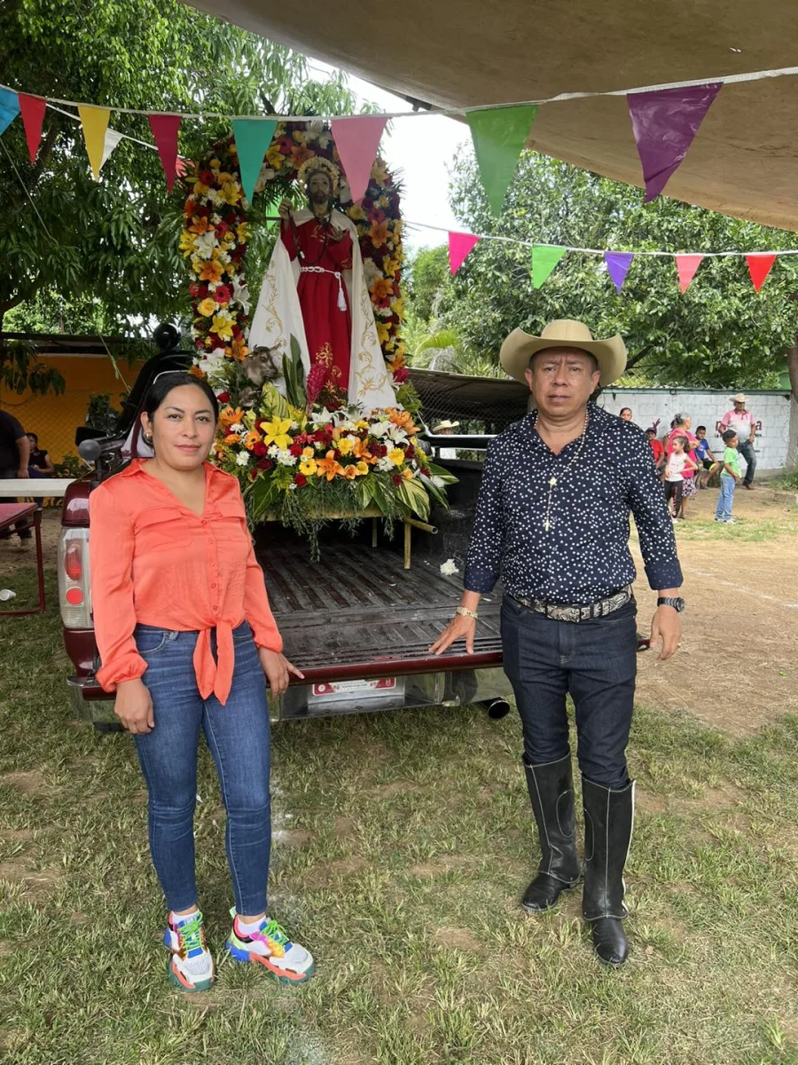 1697671724 306 Rodeado de cientos de caballerangos promoviendo la tradicional cabalgata el