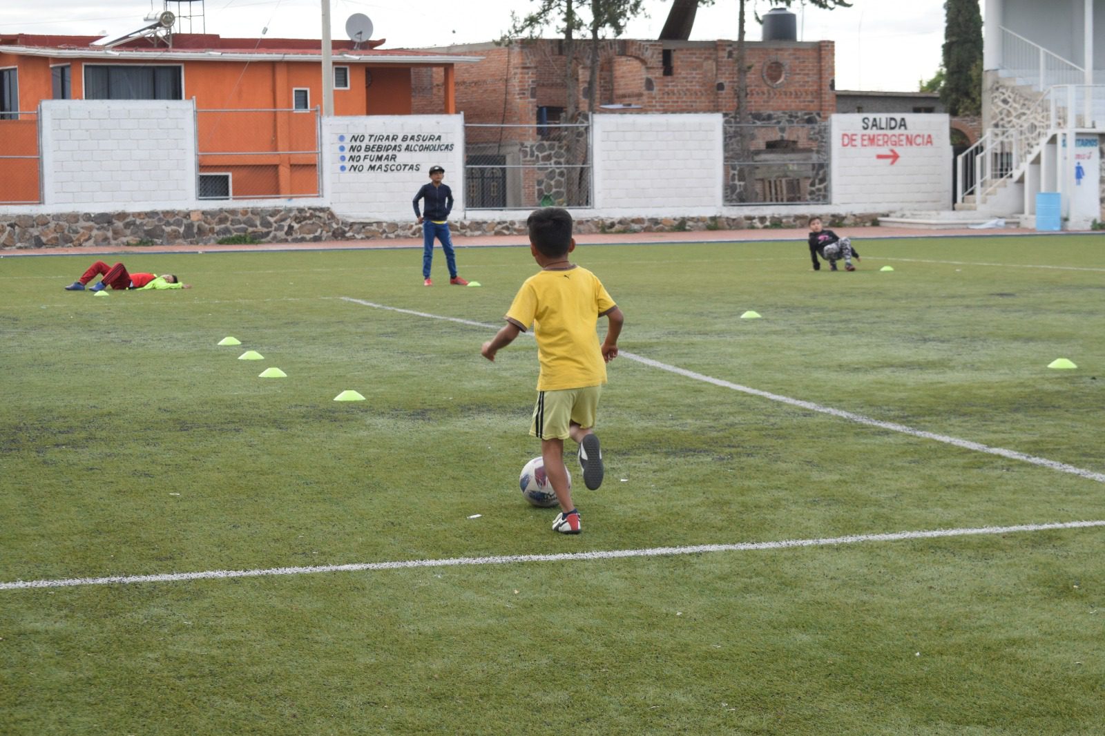 1697673272 464 Ven y unete a este gran taller de fut bol