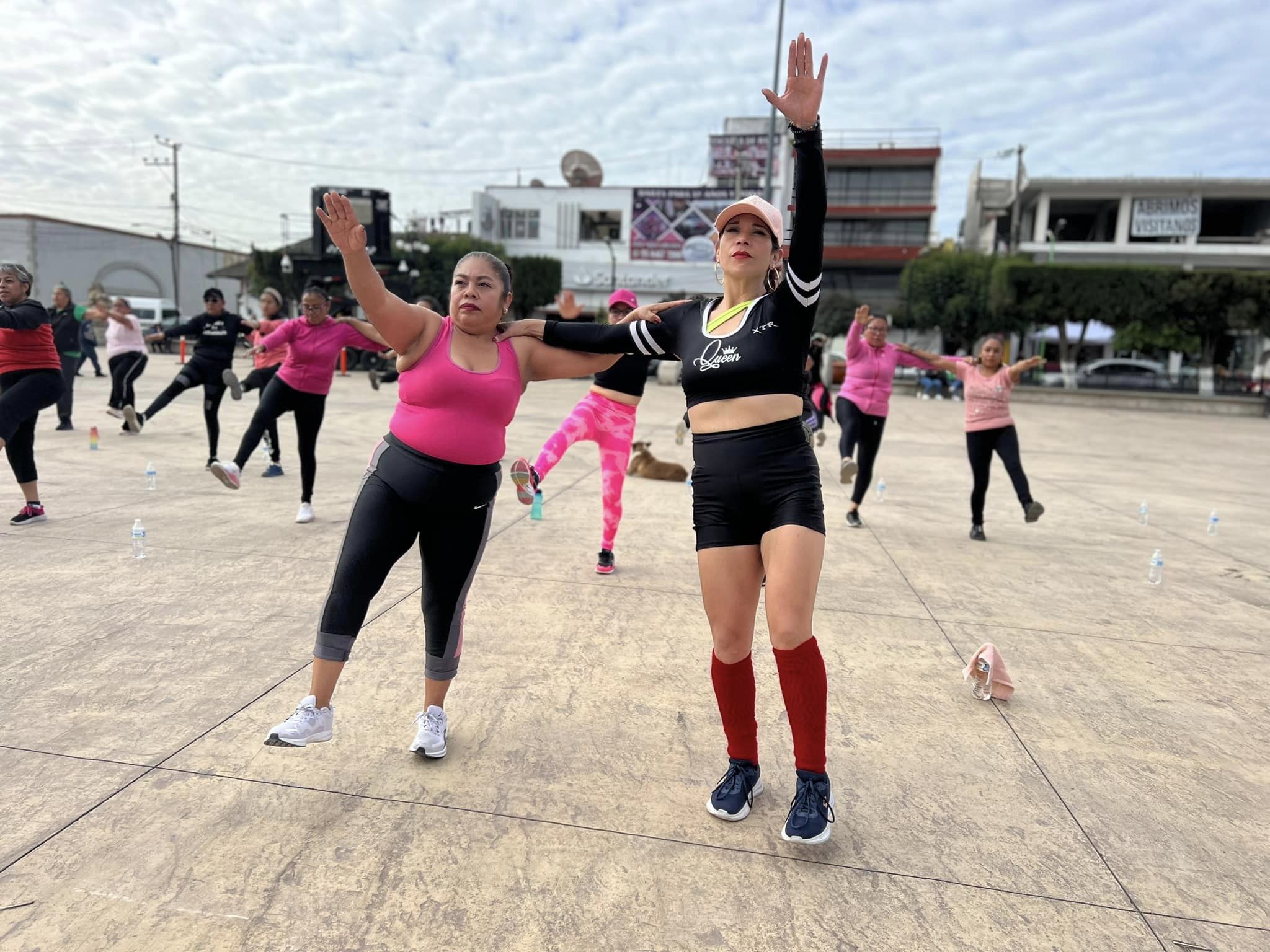 1697740091 144 DiaRosa Comenzamos las actividades de este dia que concientiza