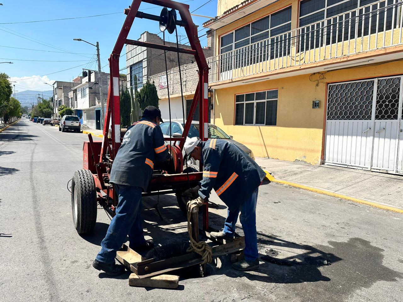 1697746604 987 LimpiezaDeDrenaje El equipo de malacates realiza labores preventivas de