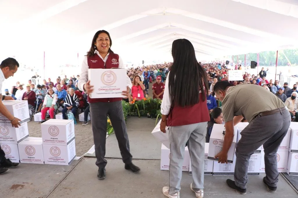 1697807256 ANUNCIA XOCHITL FLORES REFUERZO DEL PROGRAMA DE DESPENSAS GRATUITAS EN jpg