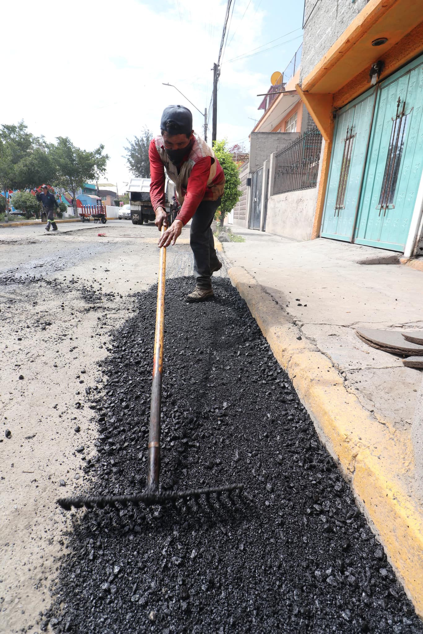 1697828052 344 ObrasPublicas PorAmorANeza continuamos rehabilitando nuestras vialidades co