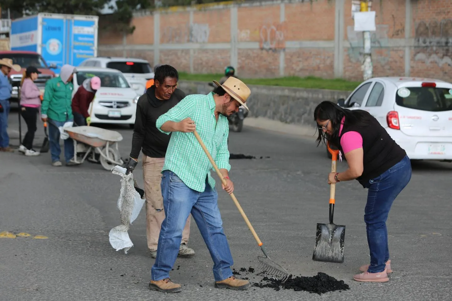 1697828211 El EscuadronTapaTuBache realizo trabajos en Casa Blanca y San Gaspar jpg