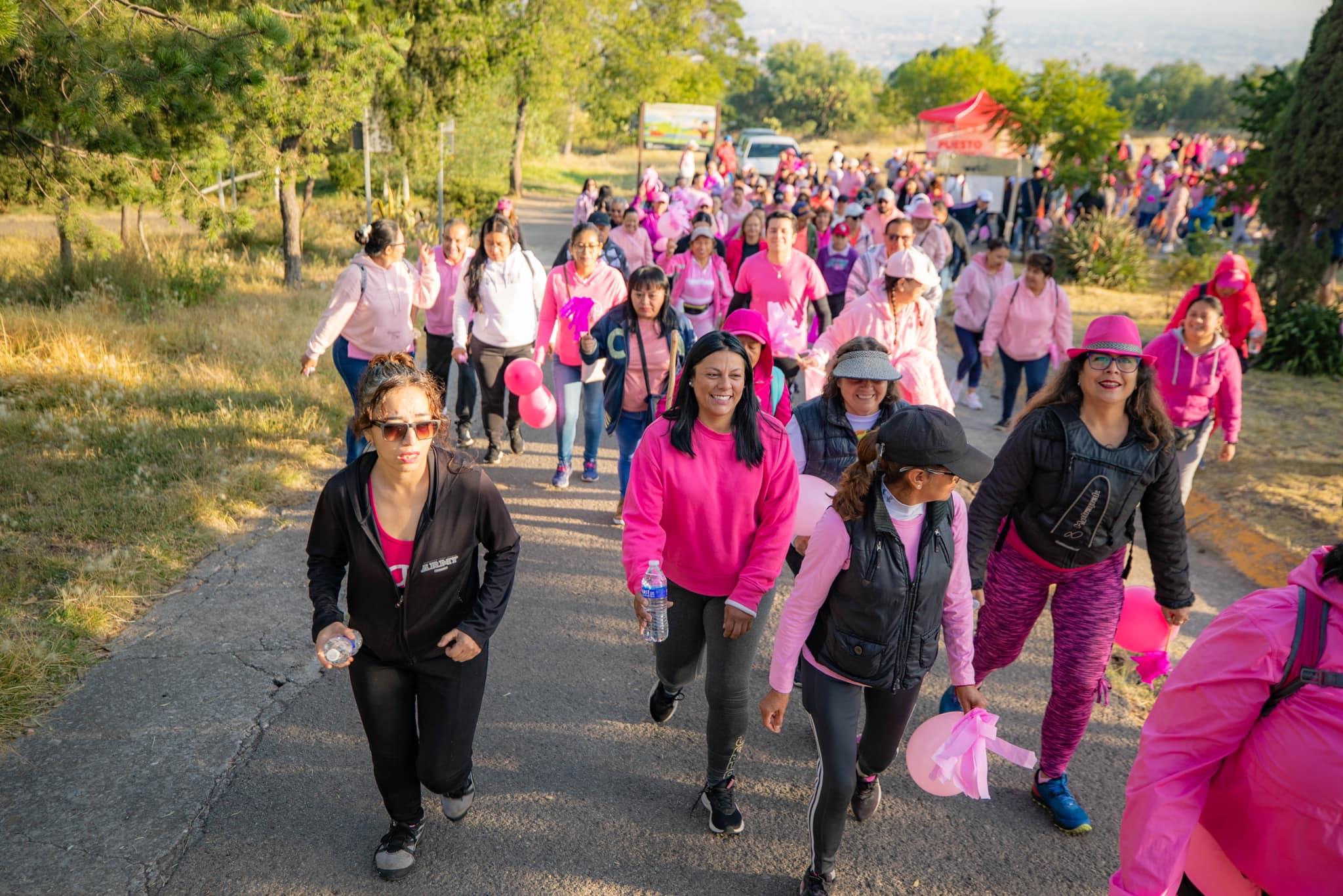 1697930475 346 CaminataRosa ¡Tocate para que no te toque Hoy celebramos la