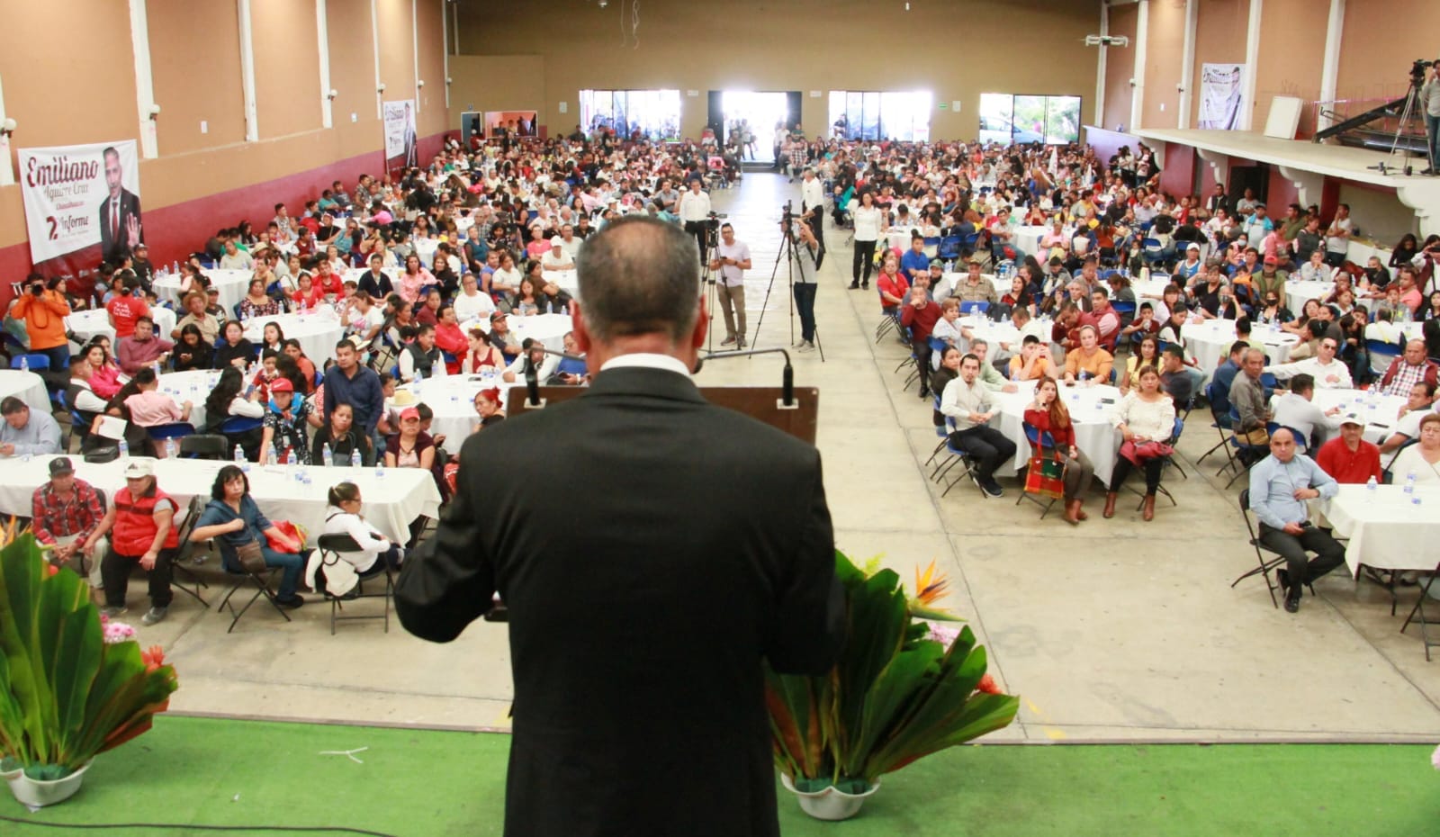 1697980122 187 RECONOCE ALCALDESA DE CHIMALHUACAN APOYO DEL DIPUTADO EMILIANO AGUIRRE Y