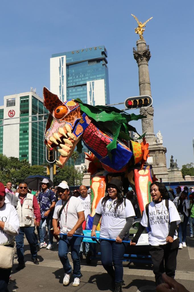 1697994675 49 CHIMALHUACAN PRESENTE EN EL DESFILE DE ALEBRIJES DE LA CIUDAD