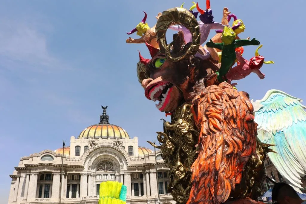 1697994699 CHIMALHUACAN PRESENTE EN EL DESFILE DE ALEBRIJES DE LA CIUDAD jpg