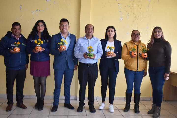 1698006447 269 CursosAutoempleo Pintura en Ceramica El Gobierno Municipal de Ayapango