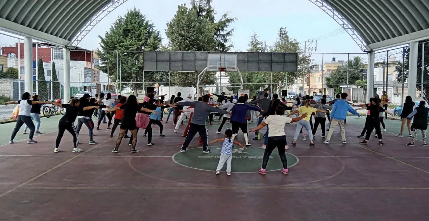 1698007990 ViernesSocial con clases de baile gratis para nuestra comunidad en jpg