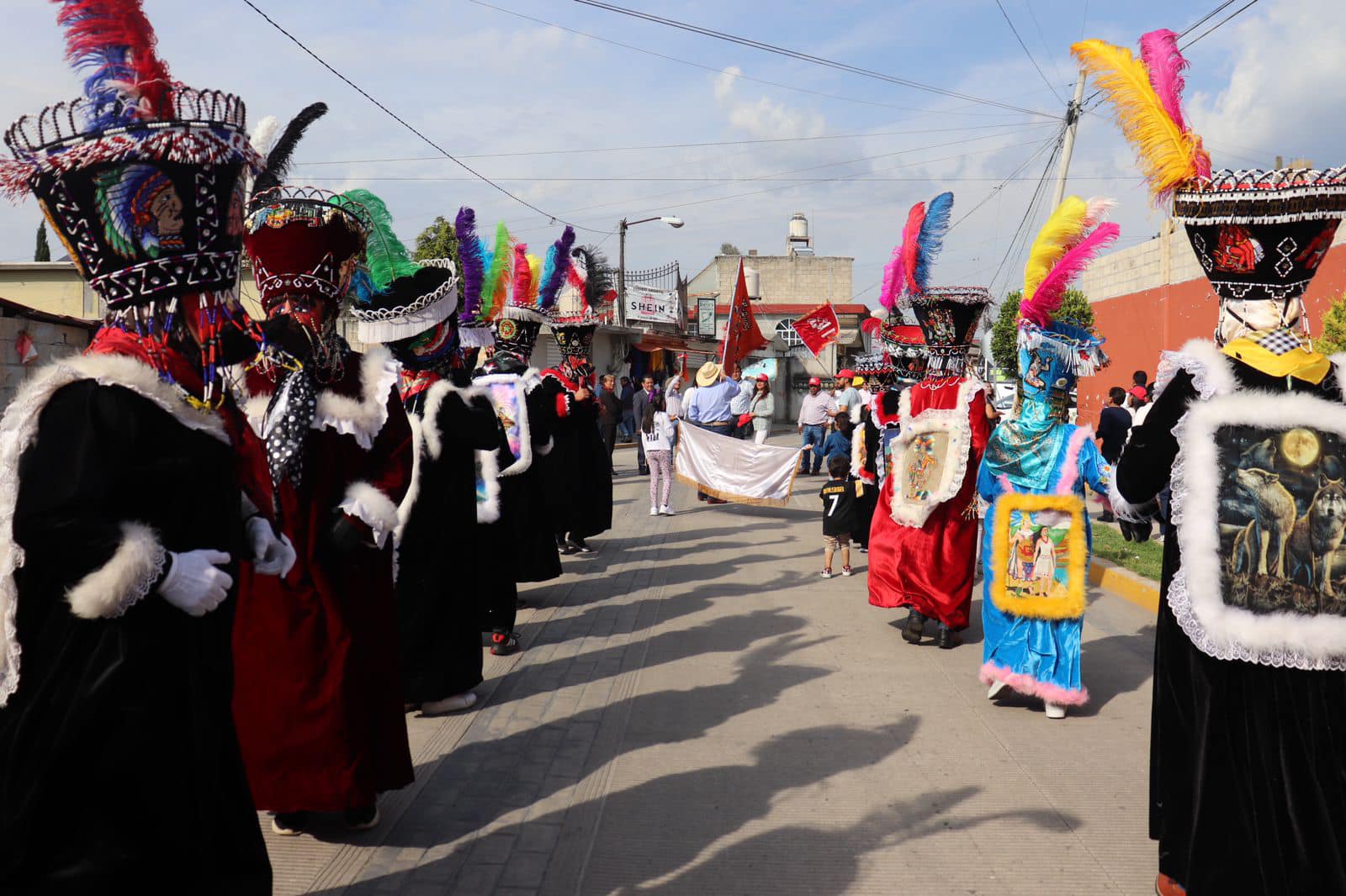 1698011611 501 SanPedroTlaltizapan esta de fiesta entregamos la Plaza Civica Benito Juarez