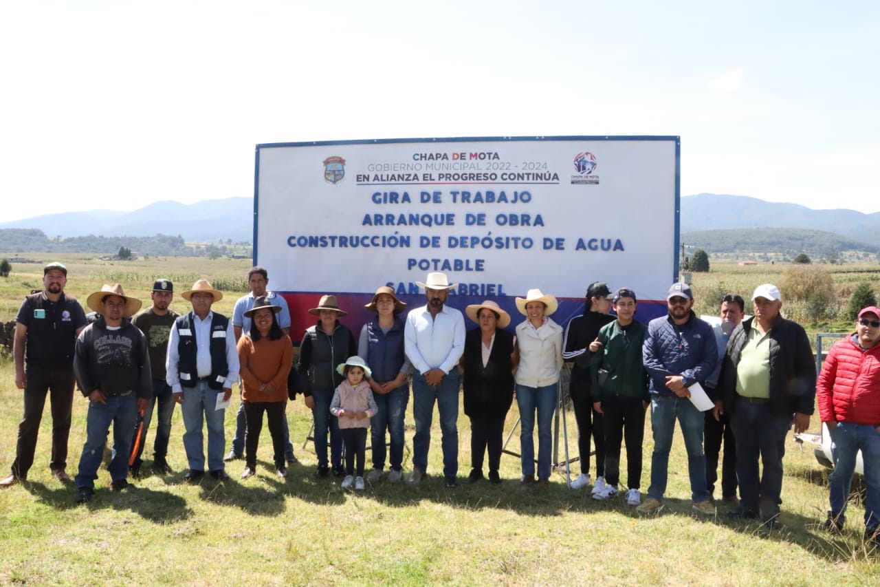 1698016628 556 ArranquedeObra El Profr A Pastor Cruz Garcia Presidente Municipal visito