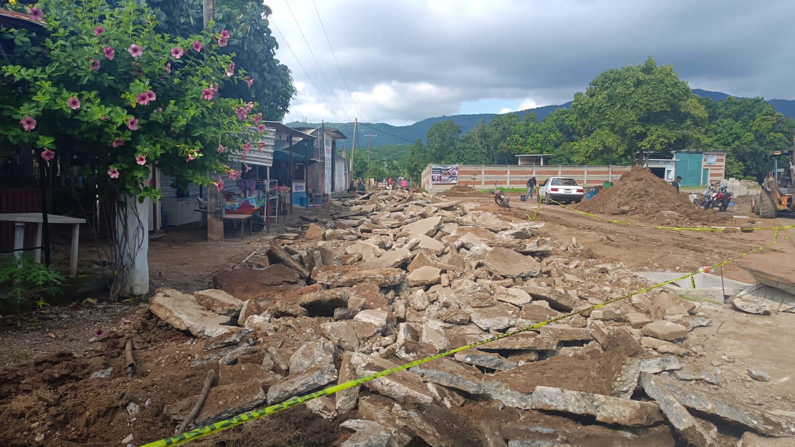 1698018729 966 Avanzan los trabajos de la construccion de la glorieta y