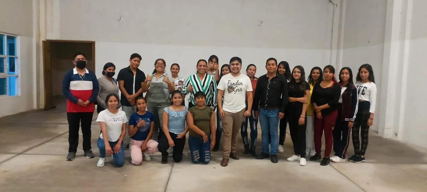 1698093572 Se dio inicio al Taller de Danza Folklorica en nuestro jpg