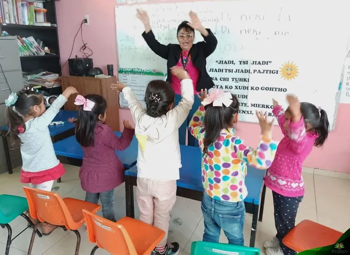 1698095300 En la Direccion de AsuntosIndigenas continuamos dando clases de lengua jpg