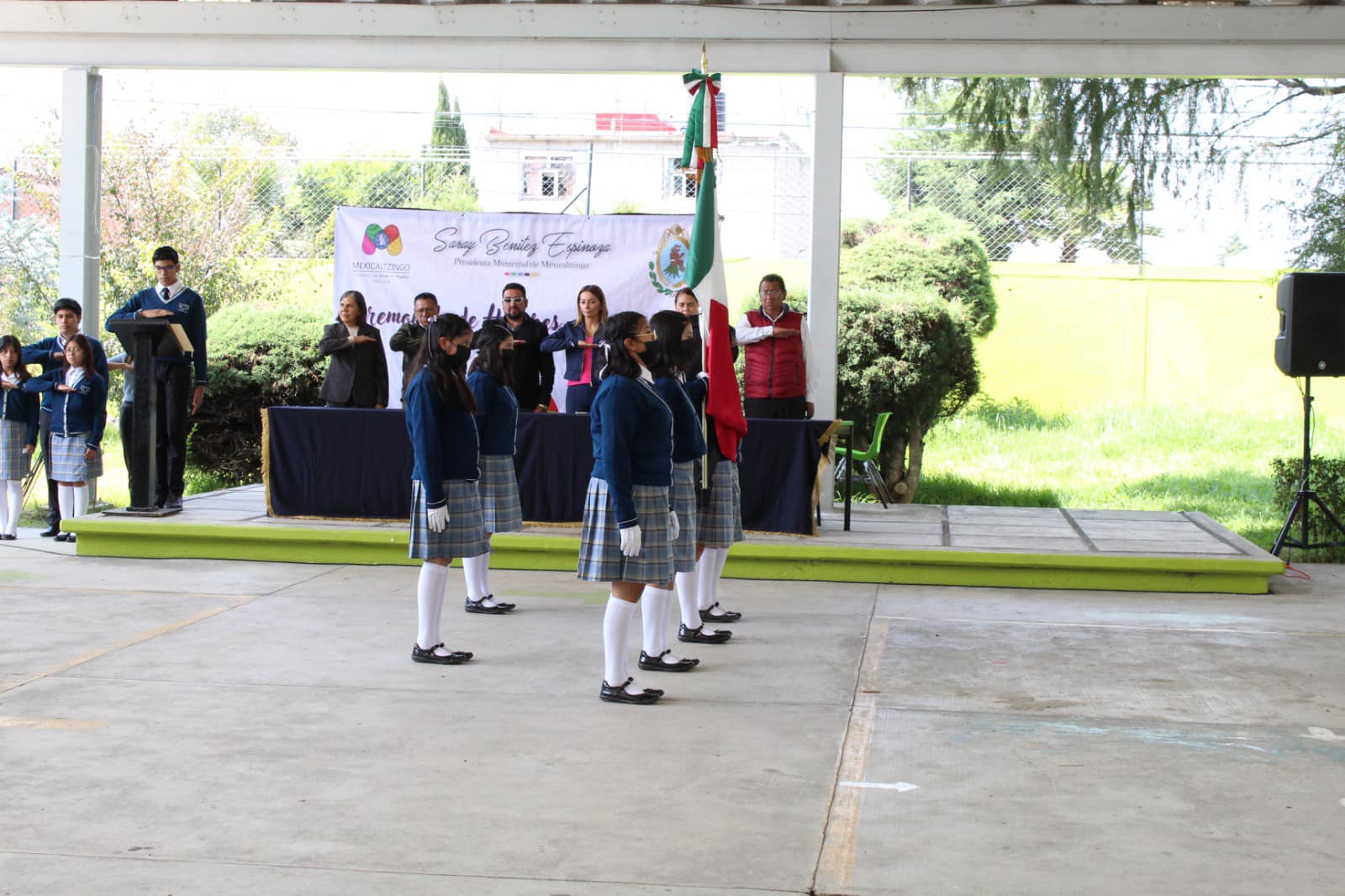 1698174019 223 Como cada lunes asisti a la ceremonia de honores a