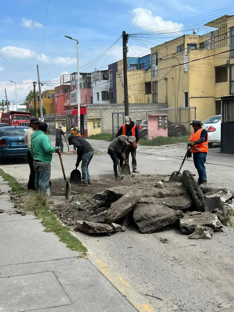 1698188585 233 El EscuadronTapaTuBache hoy lo dio todo en la calle Hda