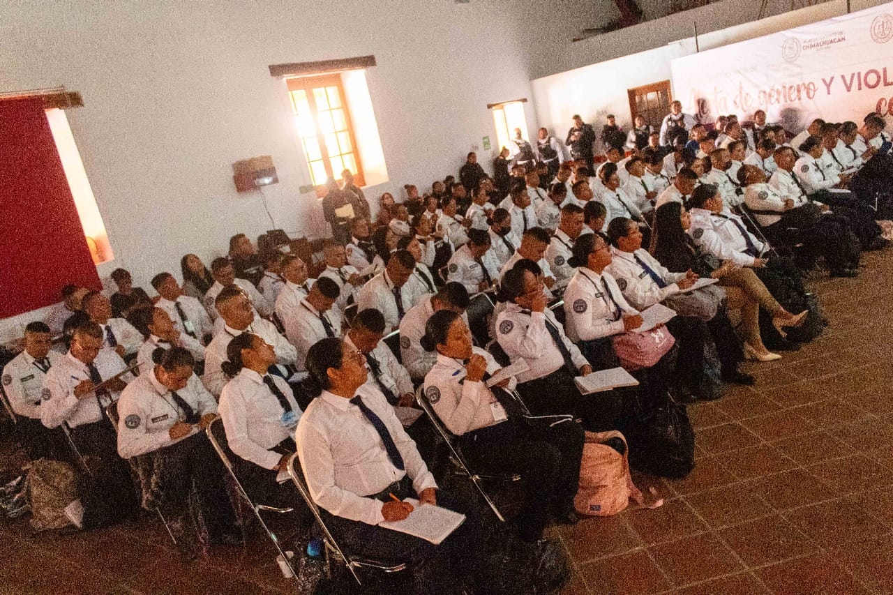 1698189406 838 GOBIERNO DE CHIMALHUACAN Y CODHEM CAPACITAN A SERVIDORES PUBLICOS Y