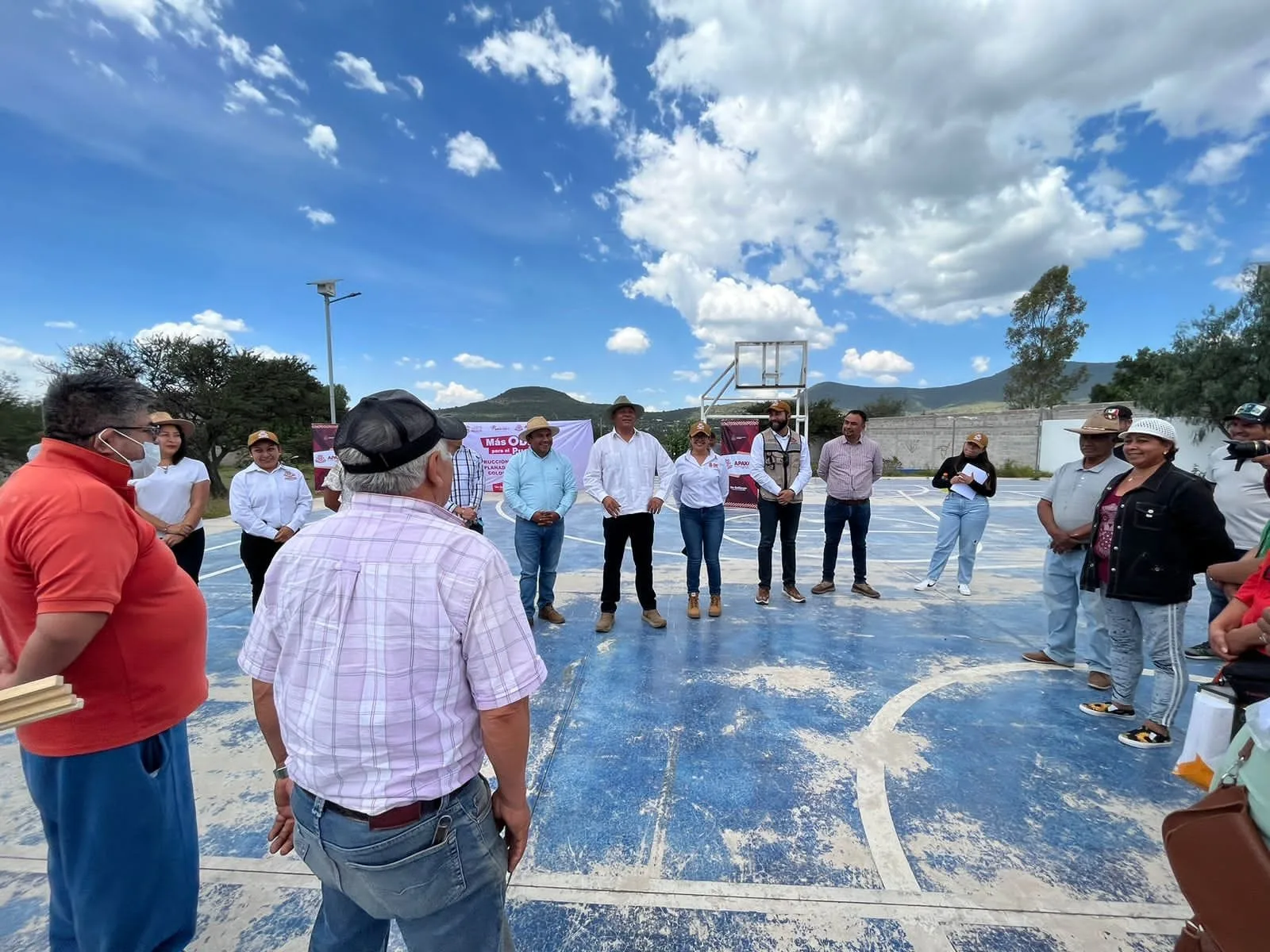 1698190366 SEGUIMOS MEJORANDO LOS ESPACIOS DEPORTIVOS DE LAS LOCALIDADES jpg