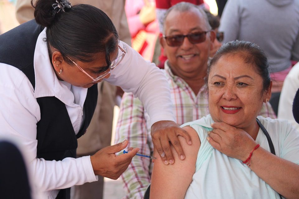 1698238490 99 Asi se llevo a cabo la jornada de Vacunacion contra