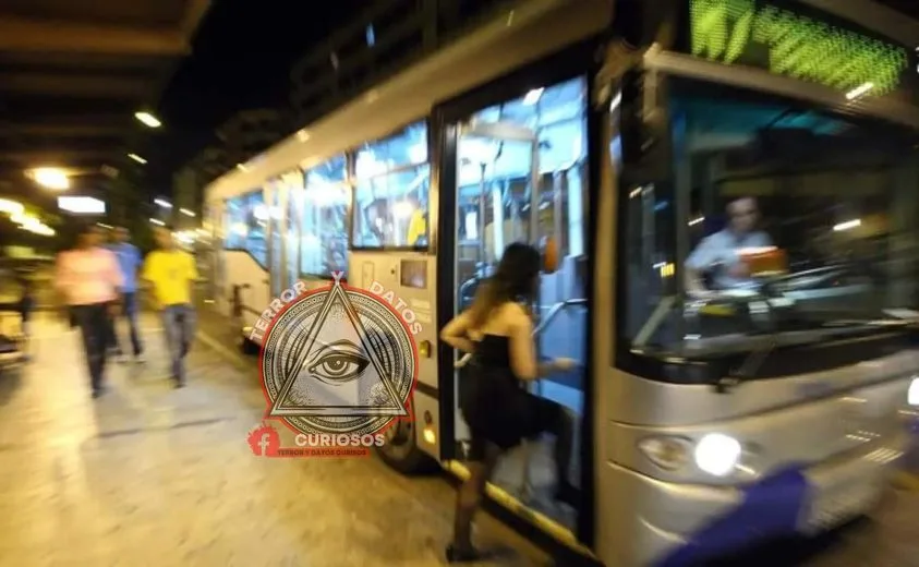 1698242167 EL ULTIMO AUTOBUS jpg