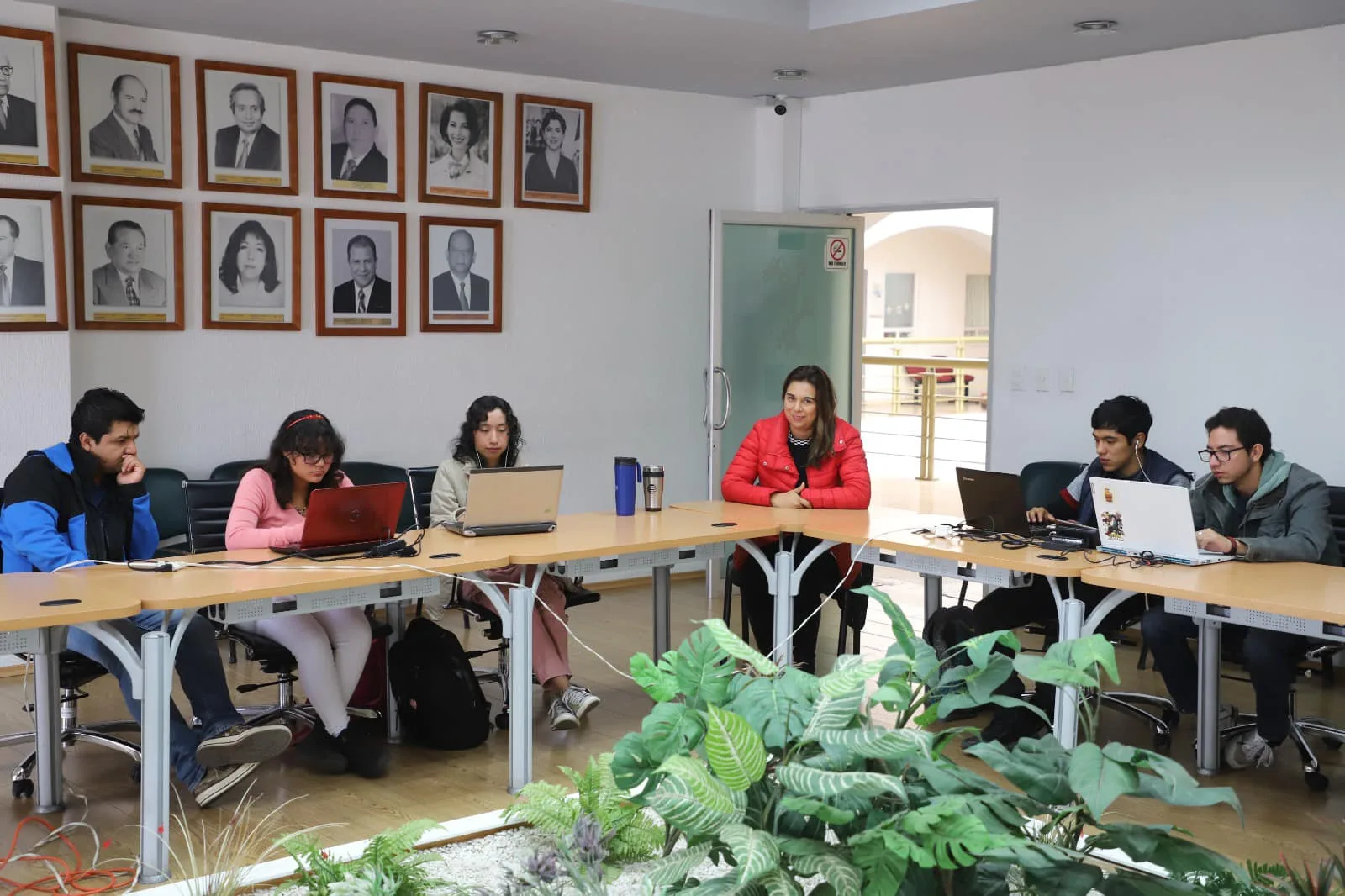 1698254402 La tecnologia y la educacion son pilares fundamentales para poner jpg