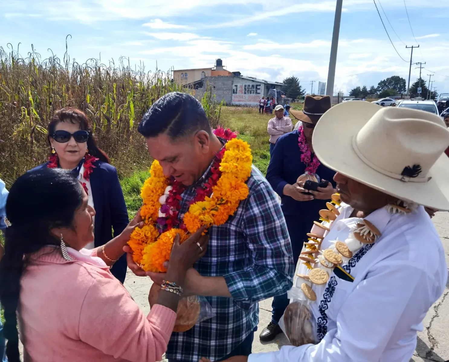 1698264649 Inauguramos importante encementado en la comunidad de Boreje Segunda Seccion scaled