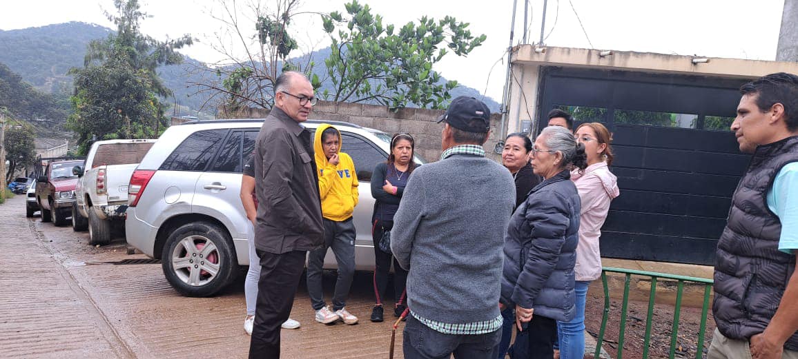 1698321728 677 RLR Felicito a la comunidad estudiantil a la Directora